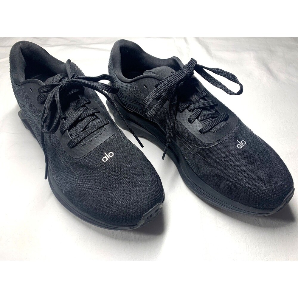 Alo Yoga Unisex ALO Runner Black Black Men 9.5 Women 11 SU26 Athleisure